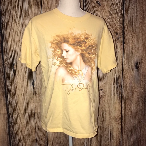 Fearless tour shirt Clearance